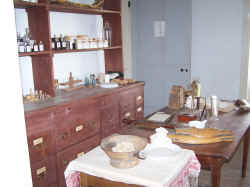 Inside Hospital4.jpg (861359 bytes)